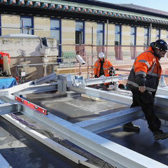 Work party on the roof of Keynes House